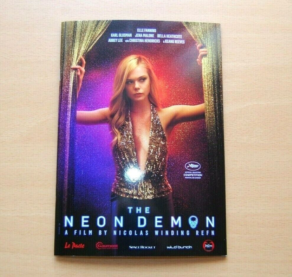 The Neon Demon Official Pressbook Cannes 2016 Nicolas Winding Refn Elle Fanning